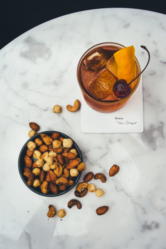 Assorted Mixed Nuts & Cocktail